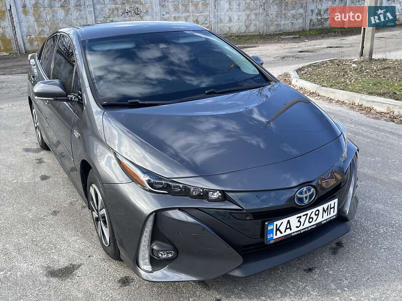 Хэтчбек Toyota Prius 2017 в Киеве фото 46 Хэтчбек Toyota Prius 2017 в Киеве
