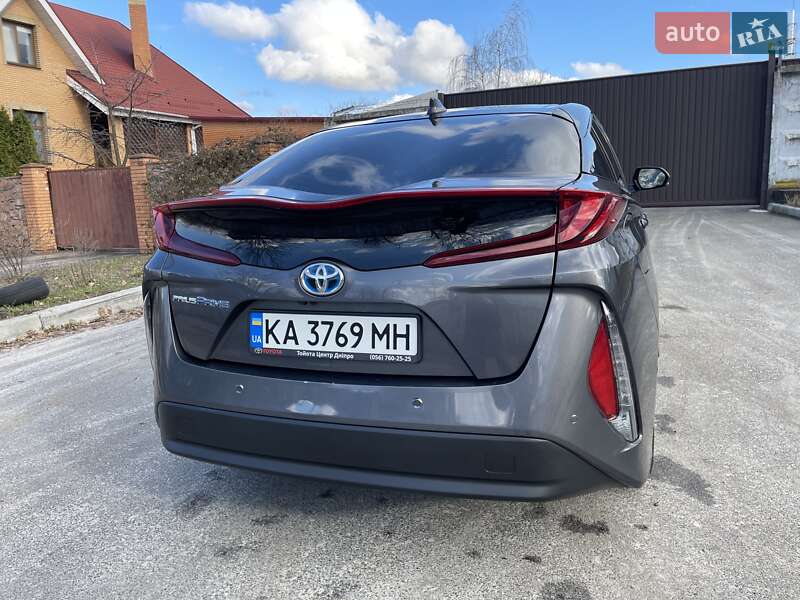Хэтчбек Toyota Prius 2017 в Киеве фото 53 Хэтчбек Toyota Prius 2017 в Киеве
