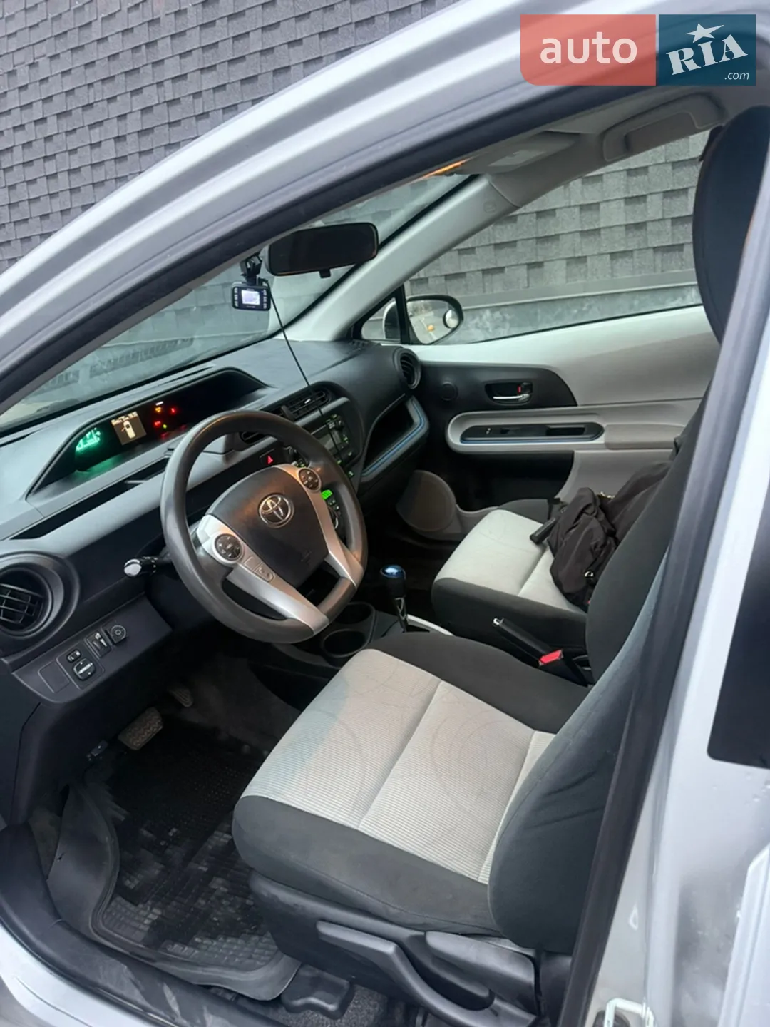 2013 Toyota Prius - мініатюра 2