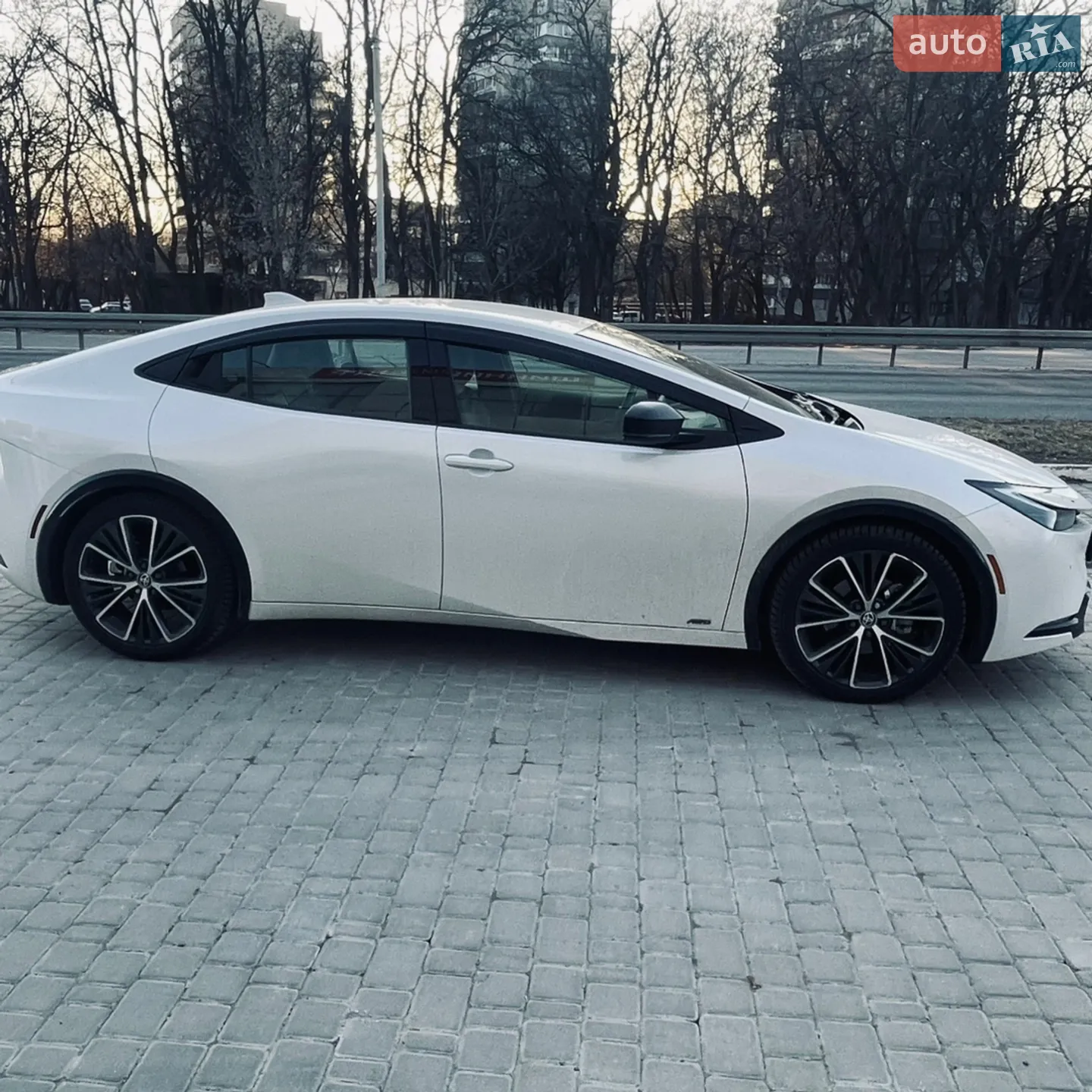 2024 Toyota Prius - мініатюра 2