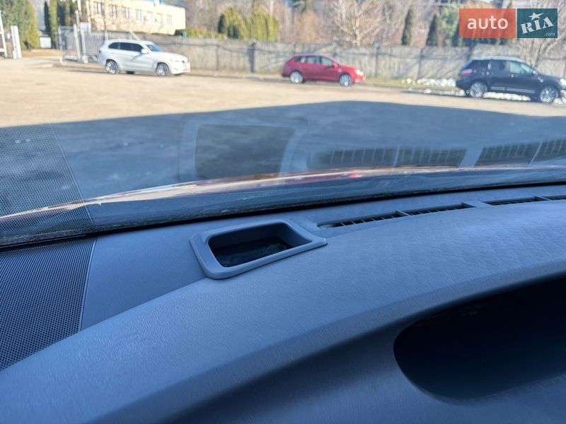 Хэтчбек Toyota Prius 2009 в Луцке