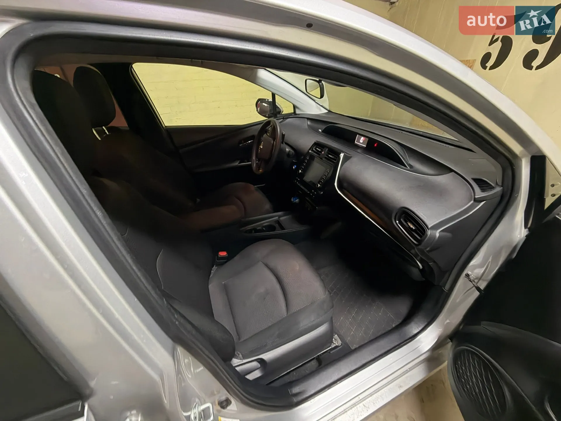 2020 Toyota Prius - мініатюра 8