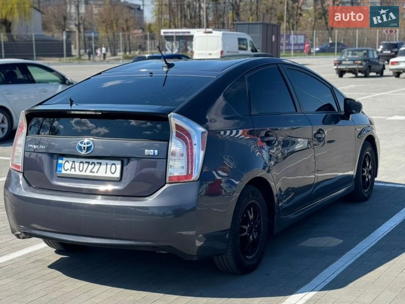 Хетчбек Toyota Prius 2013 в Умані