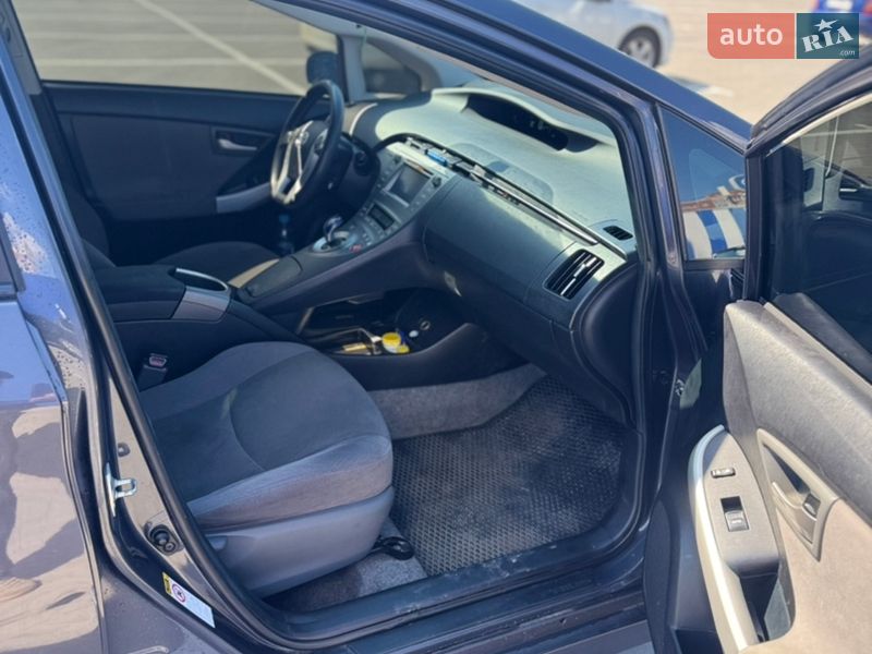 Хетчбек Toyota Prius 2013 в Умані