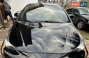 Хетчбек Toyota Prius 2016 в Києві