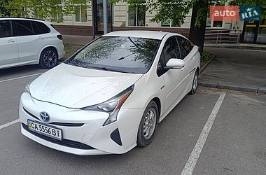 Хетчбек Toyota Prius 2015 в Черкасах