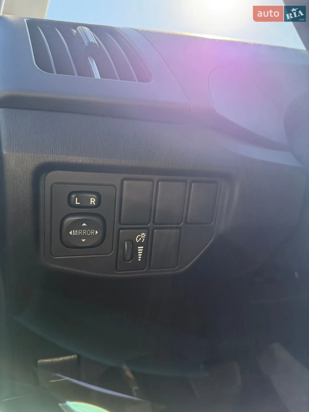 2015 Toyota Prius - мініатюра 13