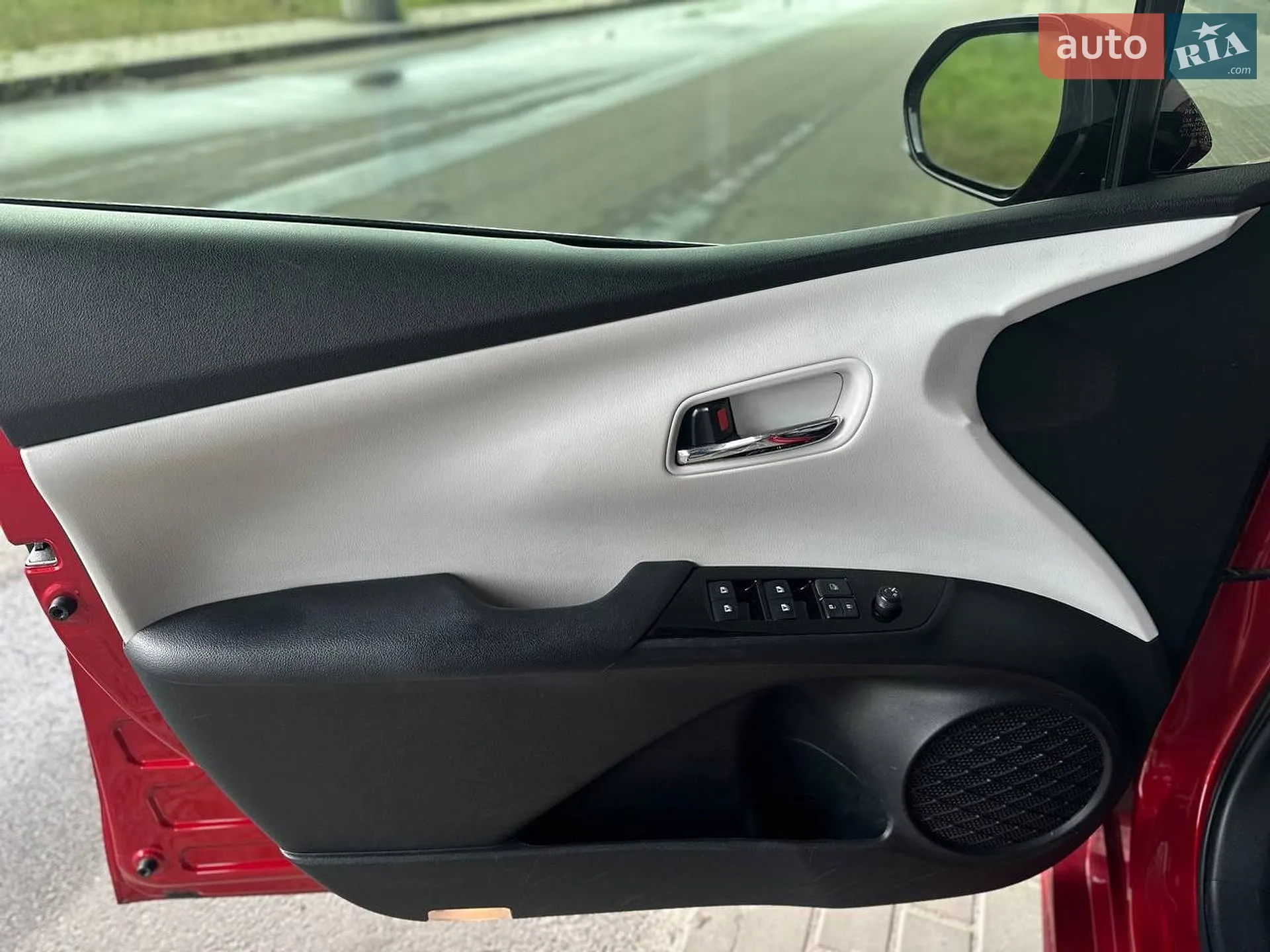 2018 Toyota Prius - мініатюра 17