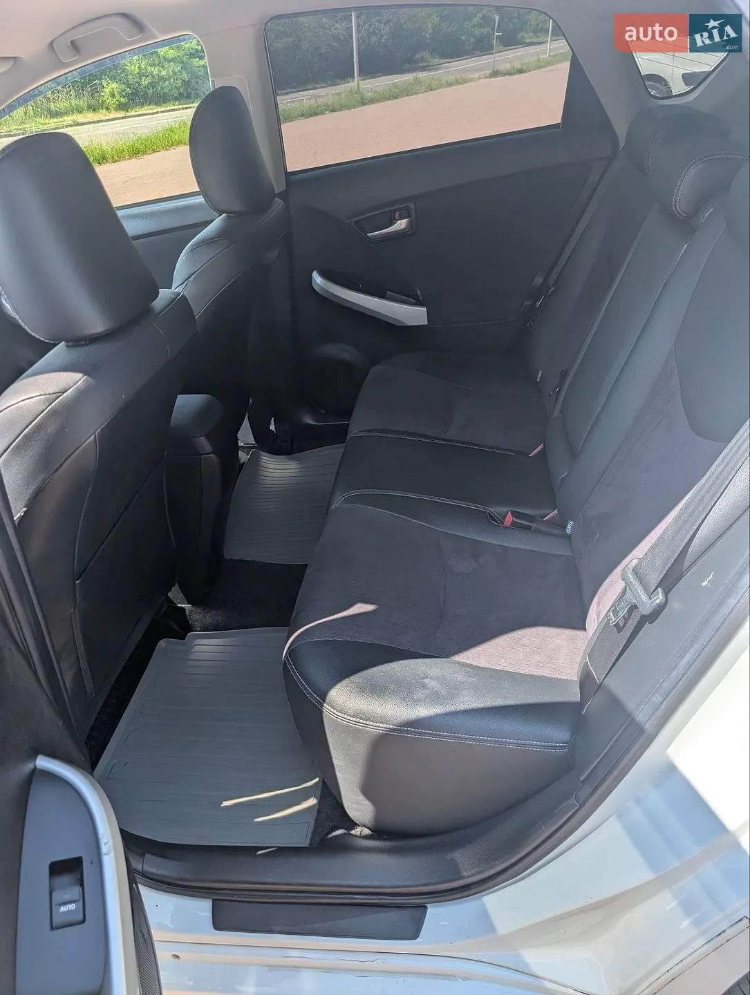 2012 Toyota Prius - мініатюра 9