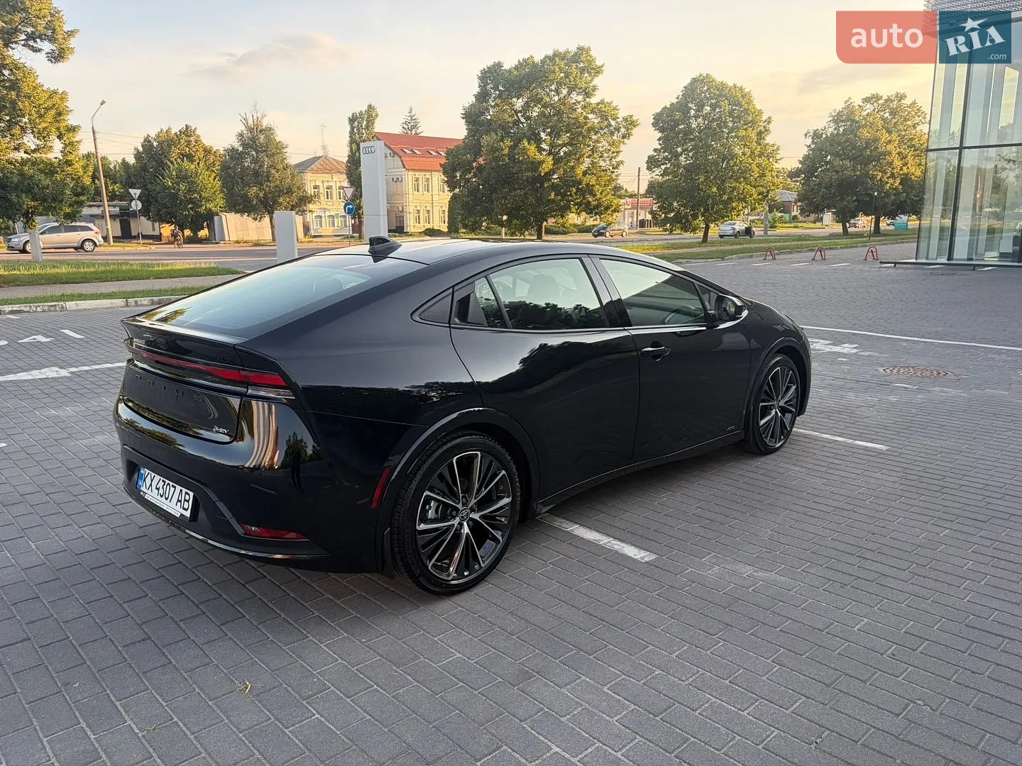 2025 Toyota Prius - мініатюра 9