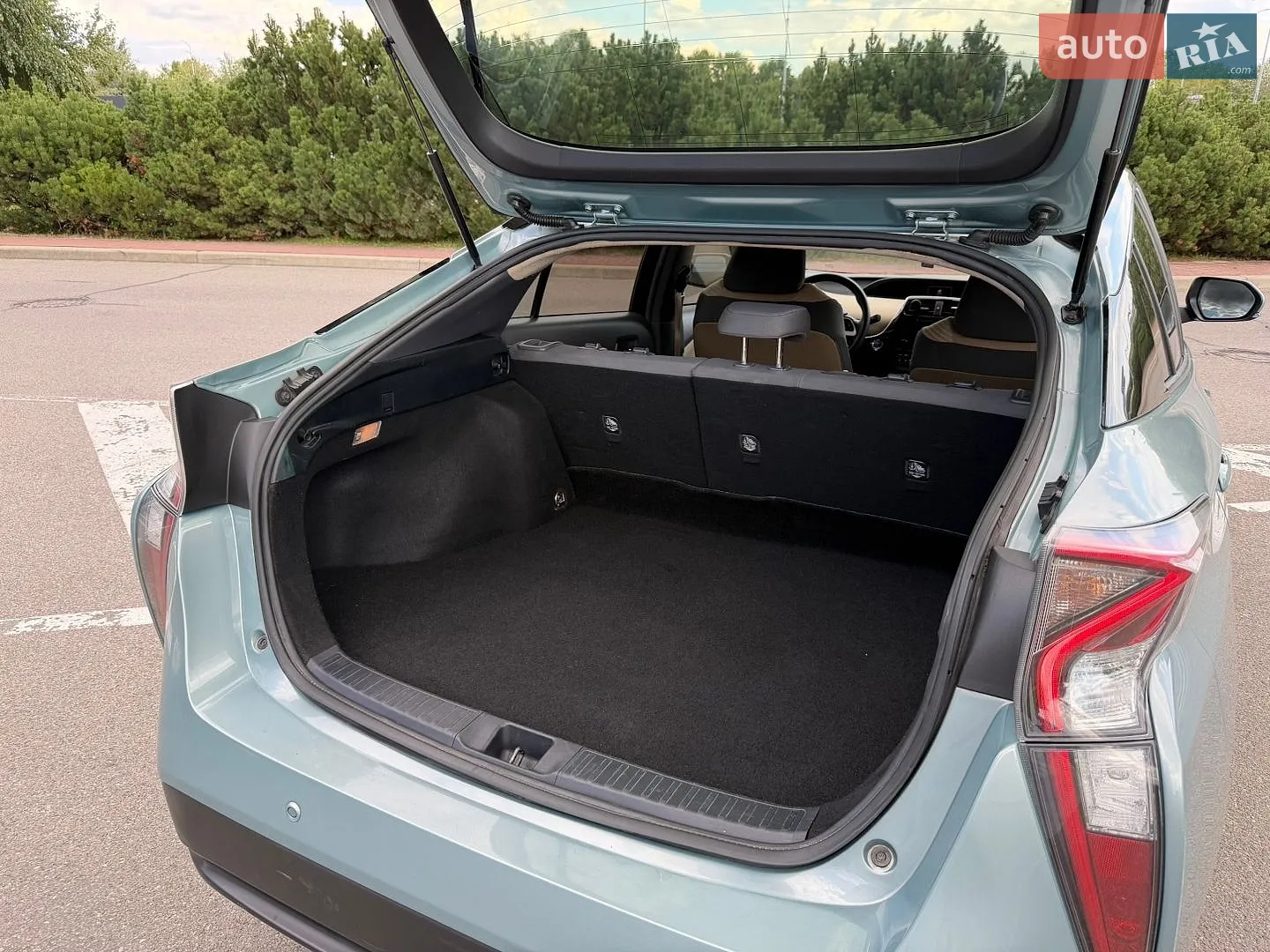2016 Toyota Prius - мініатюра 16