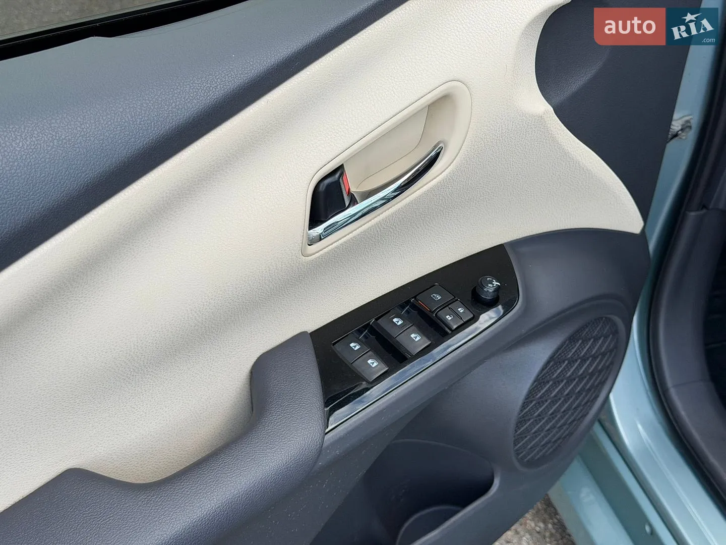 2016 Toyota Prius - мініатюра 21