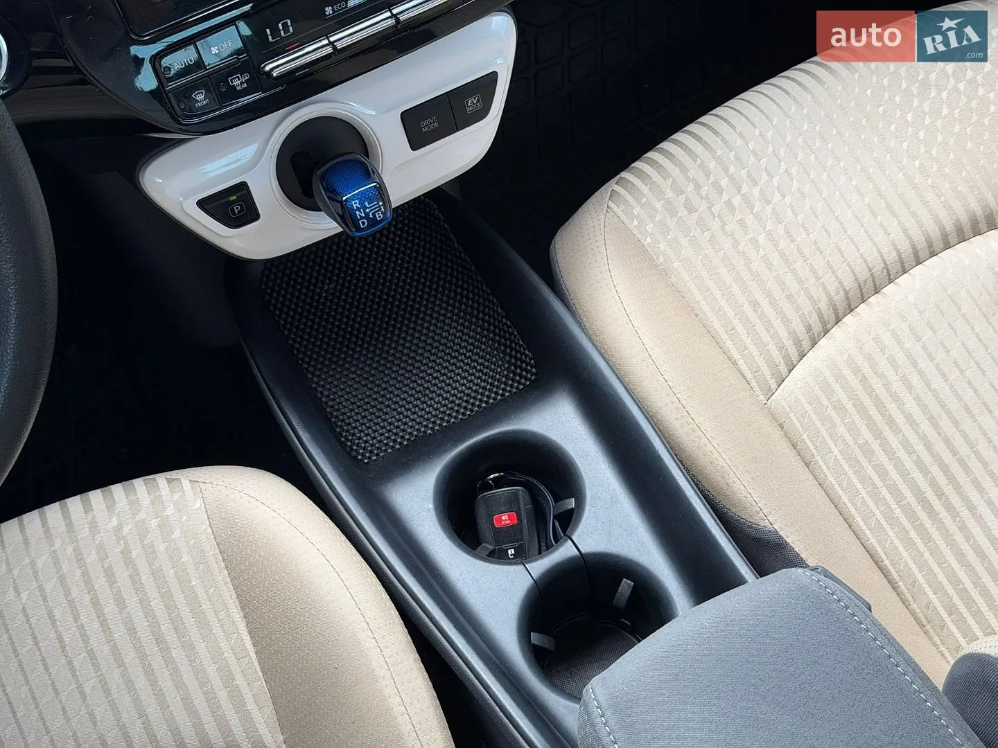 2016 Toyota Prius - мініатюра 29