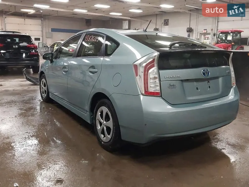 Toyota Prius 2015