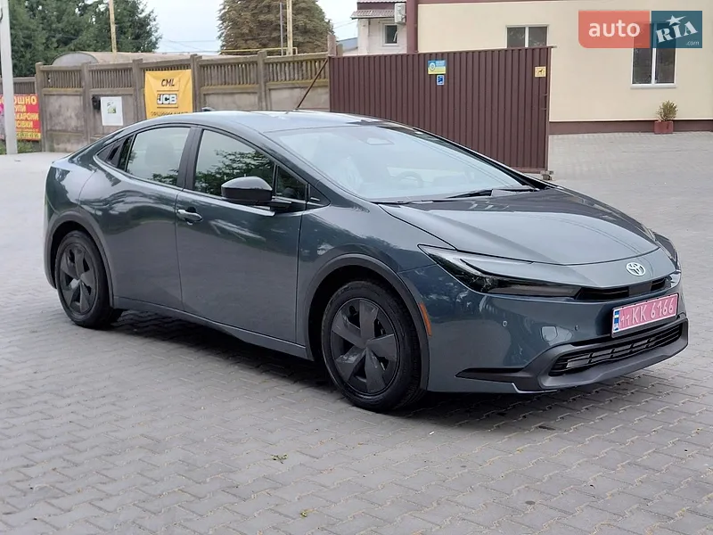 Toyota Prius 2024