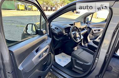 Минивэн Toyota Proace City Verso 2021 в 
