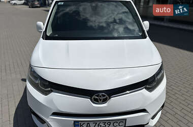 Минивэн Toyota Proace City 2021 в 
