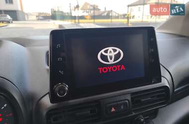 Минивэн Toyota Proace City 2020 в 