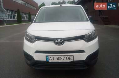 Вантажний фургон Toyota Proace City 2021 в Бучі
