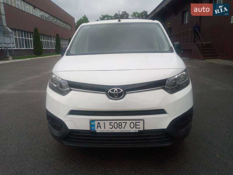 Грузовой фургон Toyota Proace City 2021 в 
