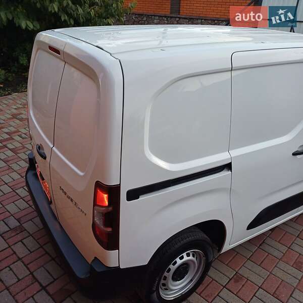 Вантажний фургон Toyota Proace City 2022 в Житомирі