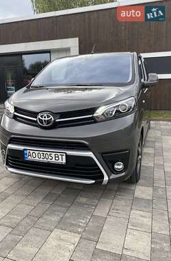 Минивэн Toyota Proace Verso 2024 в Тячеве
