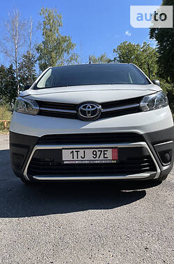 Минивэн Toyota Proace 2019 в Звенигородке