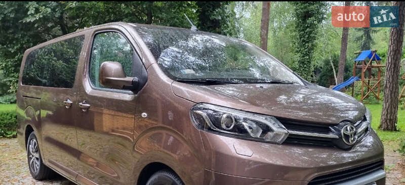 Мінівен Toyota Proace 2019 в Львові фото 3 Мінівен Toyota Proace 2019 в Львові