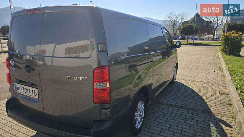 Грузовой фургон Toyota Proace 2018 в Тячеве