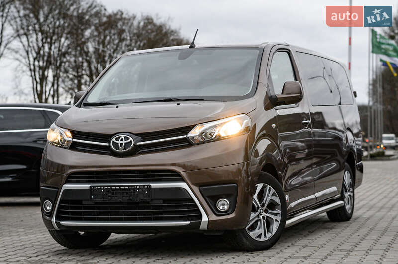 Мінівен Toyota Proace 2018 в Львові