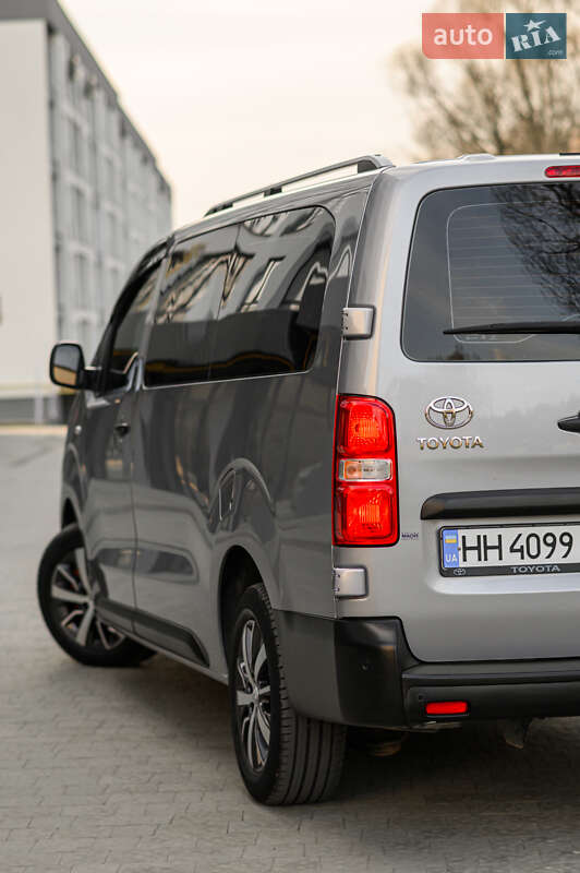 Мінівен Toyota Proace 2019 в Львові