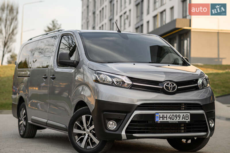 Мінівен Toyota Proace 2019 в Львові
