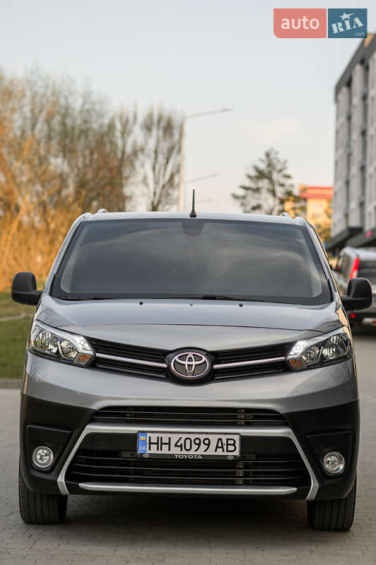Мінівен Toyota Proace 2019 в Львові