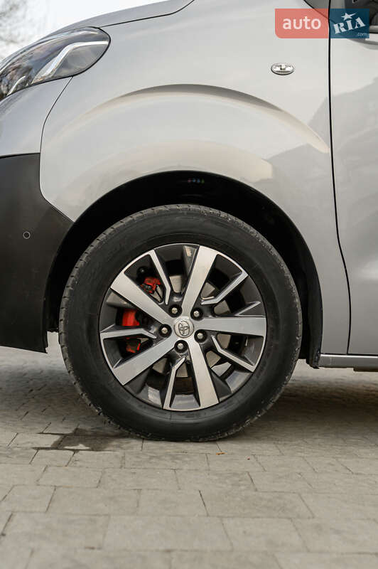 Мінівен Toyota Proace 2019 в Львові