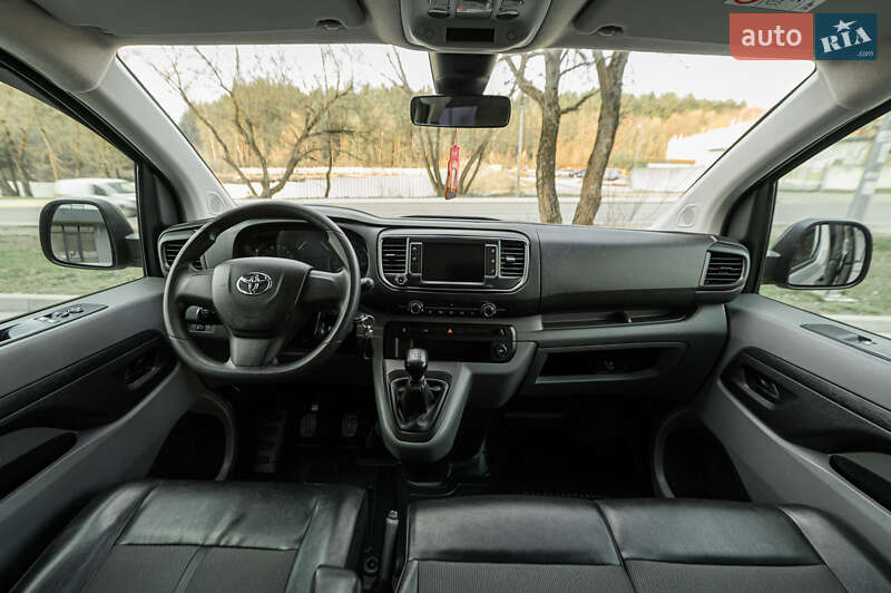 Мінівен Toyota Proace 2019 в Львові
