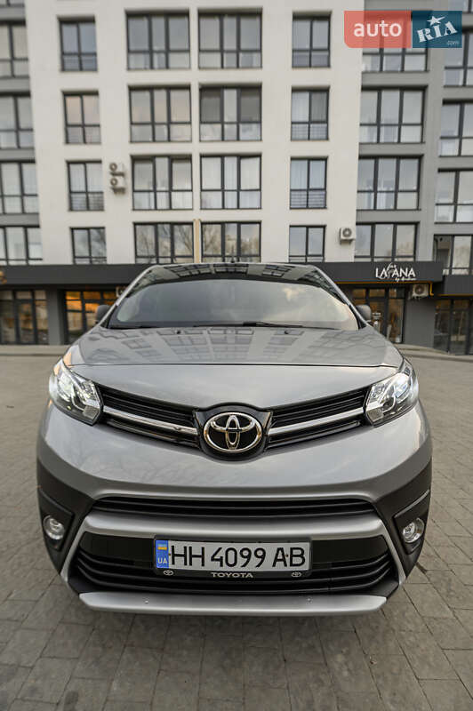 Мінівен Toyota Proace 2019 в Львові