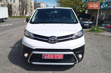 Мінівен Toyota Proace 2020 в 