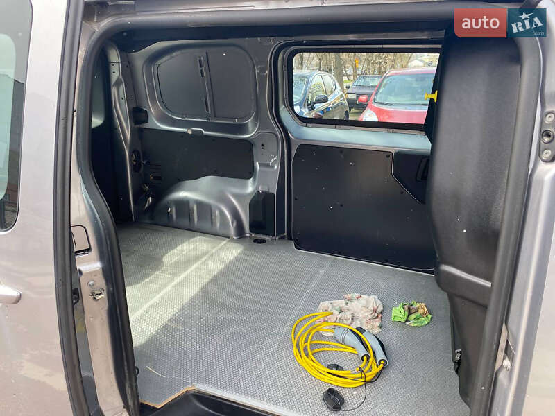 Вантажний фургон Toyota Proace 2020 в Одесі