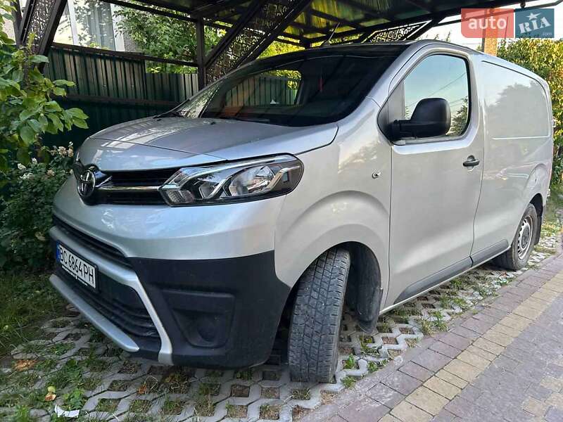 Грузовой фургон Toyota Proace 2018 в 