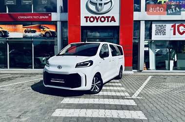 Минивэн Toyota Proace 2025 в Тернополе
