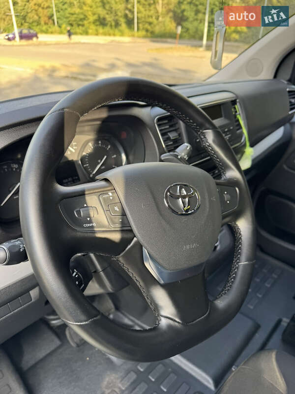 Мінівен Toyota Proace 2019 в Дніпрі