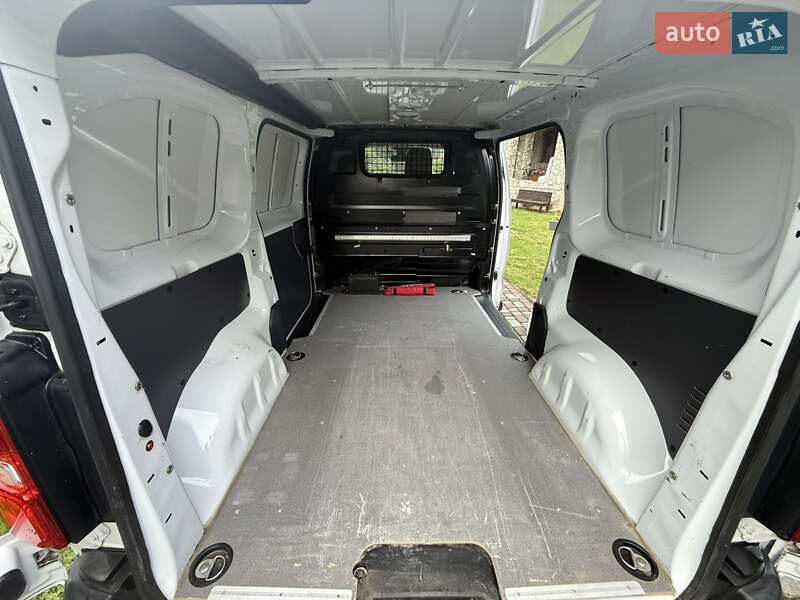 Грузовой фургон Toyota Proace 2023 в Калуше