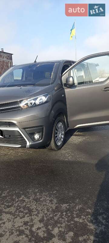 Минивэн Toyota Proace 2023 в Запорожье
