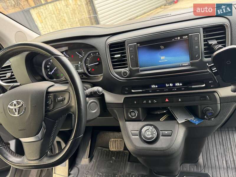Минивэн Toyota Proace 2021 в Киеве