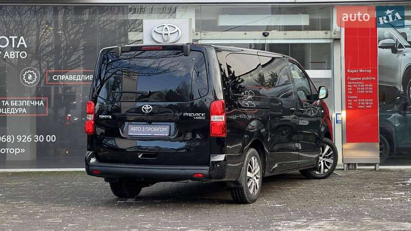 Мінівен Toyota Proace 2021 в Ужгороді