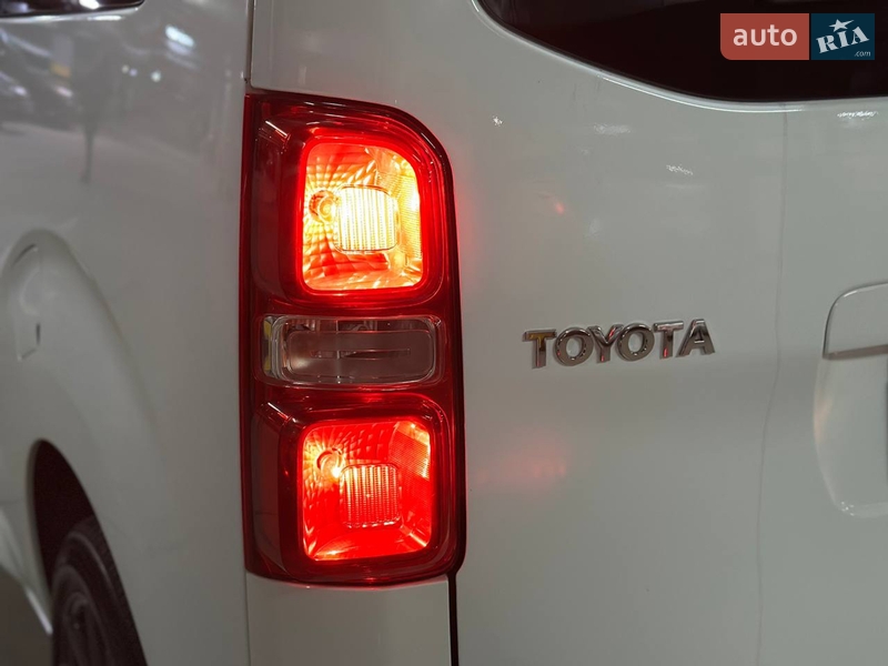 Мінівен Toyota Proace 2019 в Дніпрі