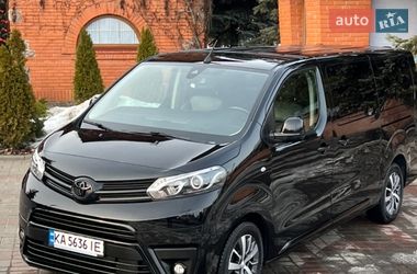 Мінівен Toyota Proace 2022 в Києві