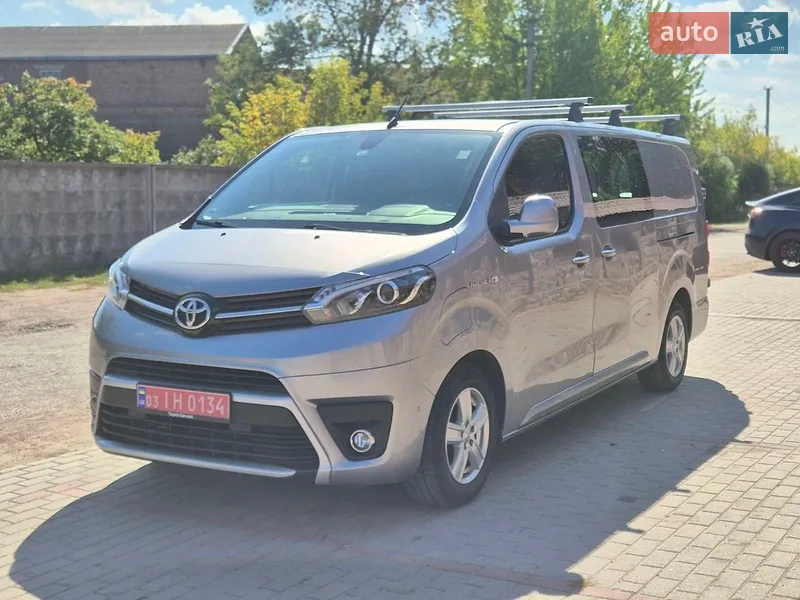 Toyota Proace 2021