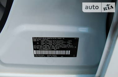 Позашляховик / Кросовер Toyota RAV4 EV 2013 в 