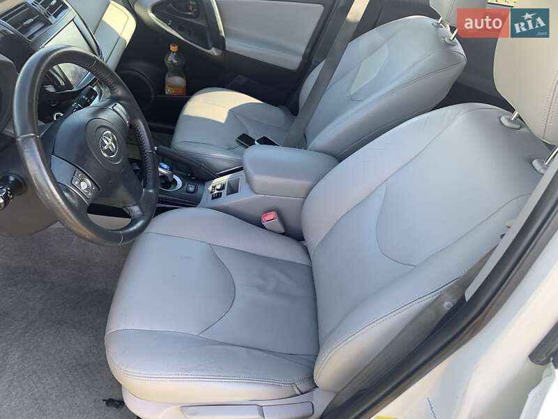 Внедорожник / Кроссовер Toyota RAV4 EV 2013 в Харькове фото 15 Внедорожник / Кроссовер Toyota RAV4 EV 2013 в Харькове